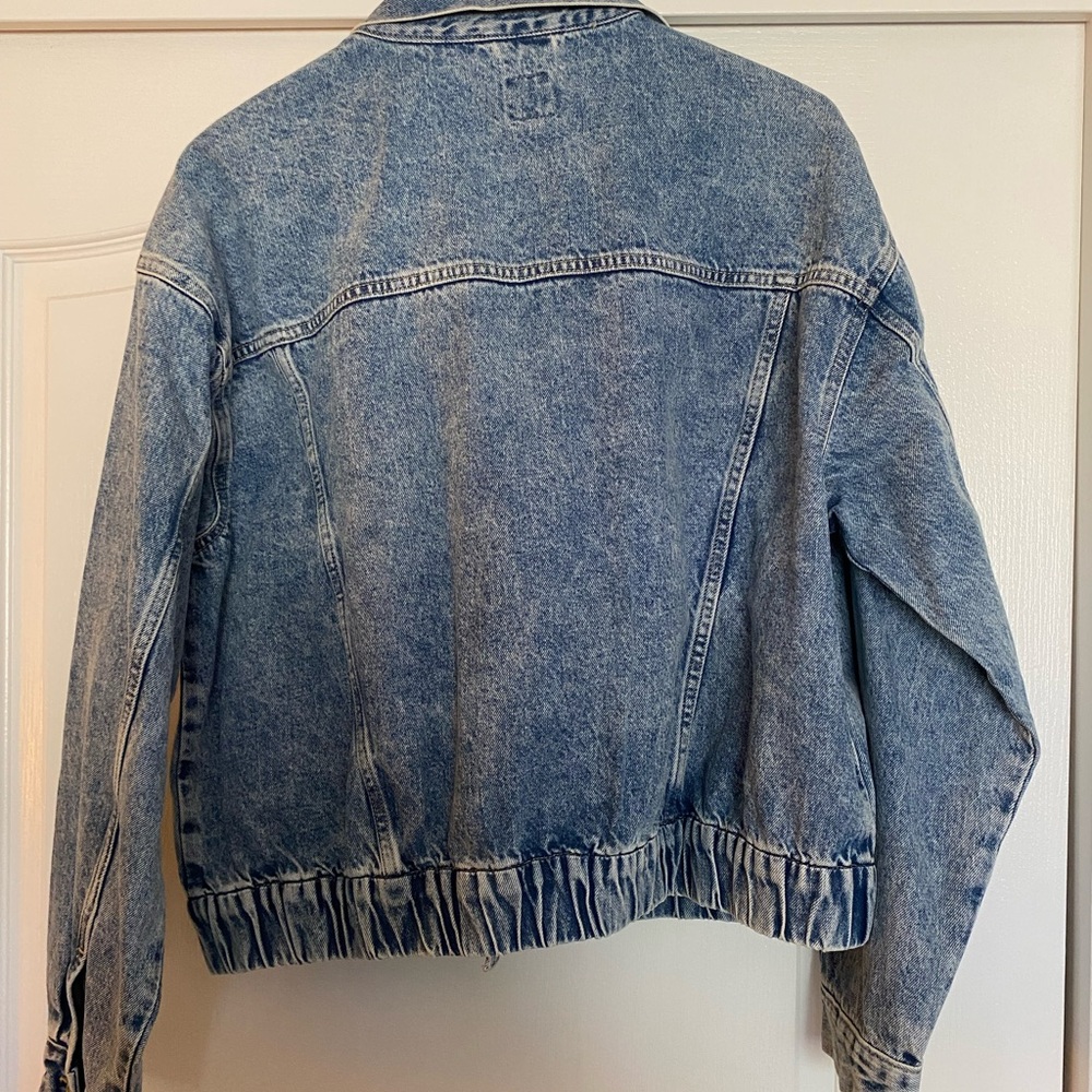 GAP Women's Blue Denim Jacket - Picture 3 of 3